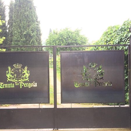 Agriturismo Tenuta La Pergola バルドリーノ エクステリア 写真